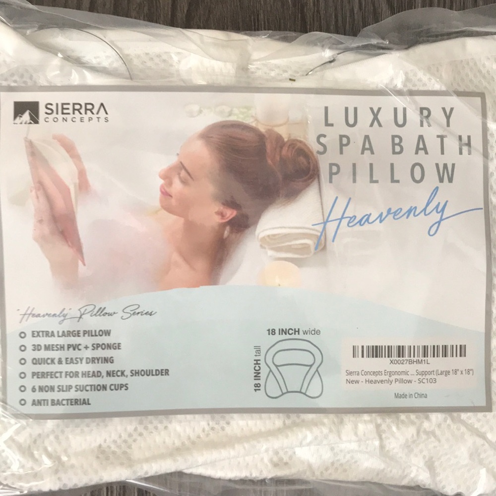 Sierra Concept luxury bath pillow